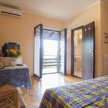 Guest House Nada 392 プーラ エクステリア 写真