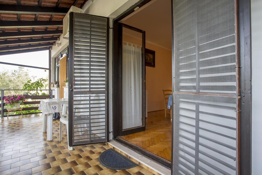 Guest House Nada 392 プーラ エクステリア 写真